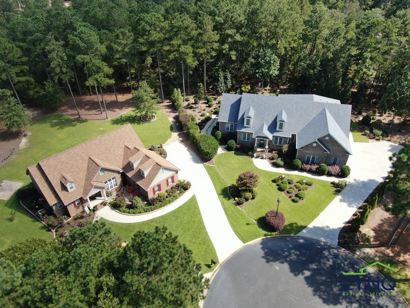 Well-maintained Myrtle Beach residential roof served by LYNQ Roofing